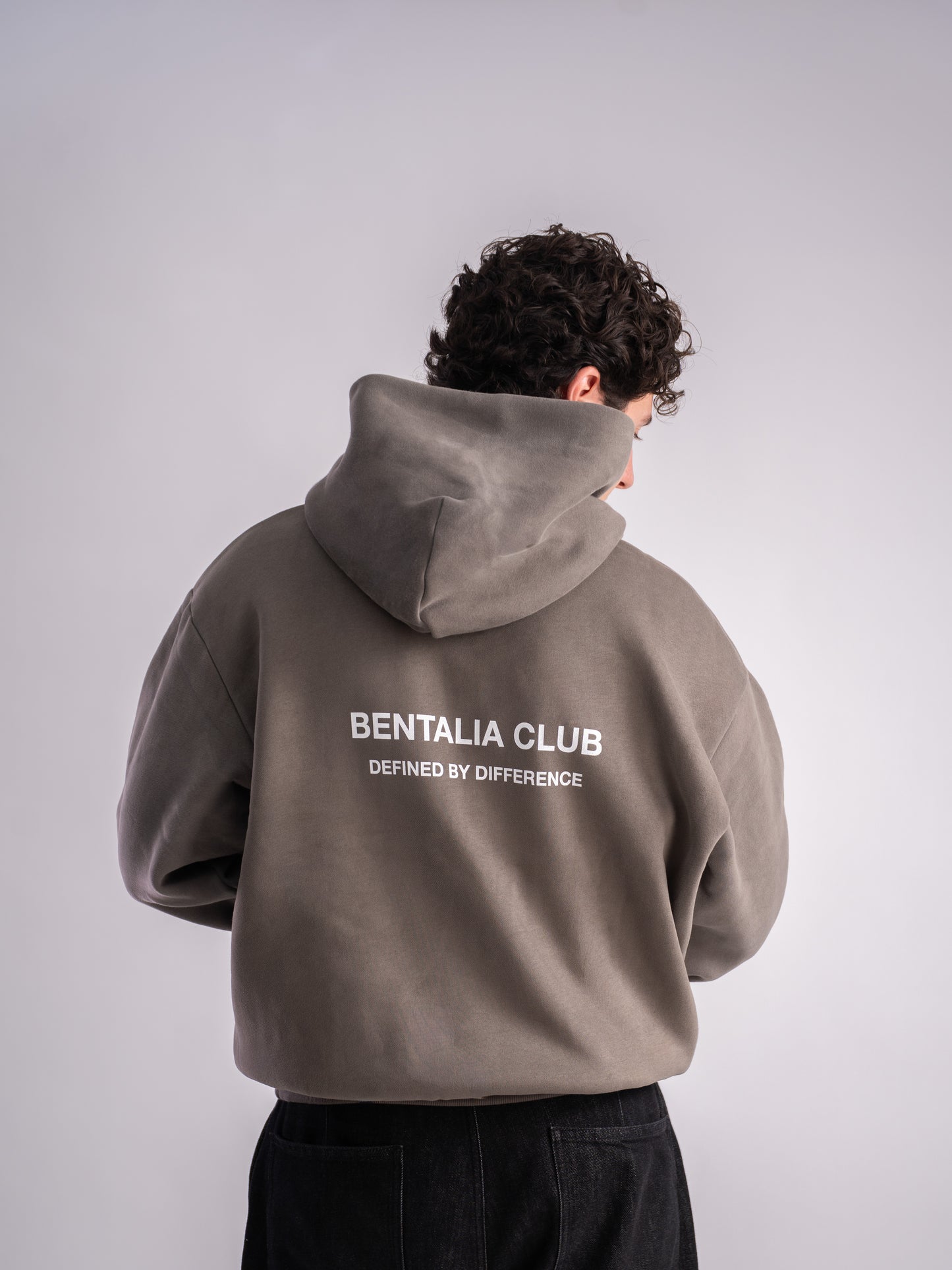 BENTALIA CLUB Boxy Hoodie